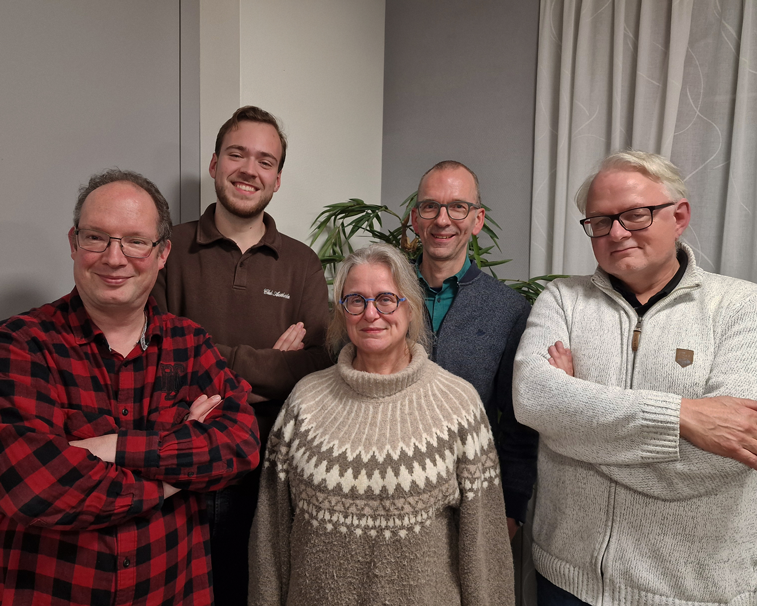 de nummers 1 tot en met 5 van de kandidatenlijst. vlnr: Jeroen Moors, Jesper den Biesen, Anita Dingemans, Frank Visser